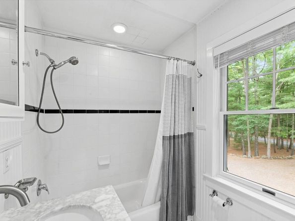 5 Spread Oak Lane, East Hampton NY 11937
