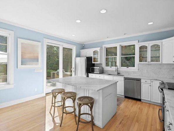 5 Spread Oak Lane, East Hampton NY 11937