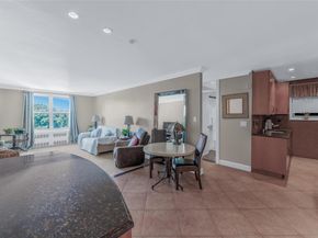 44-20 Douglaston Pkwy Douglaston Parkway 5A, Little Neck NY 11363