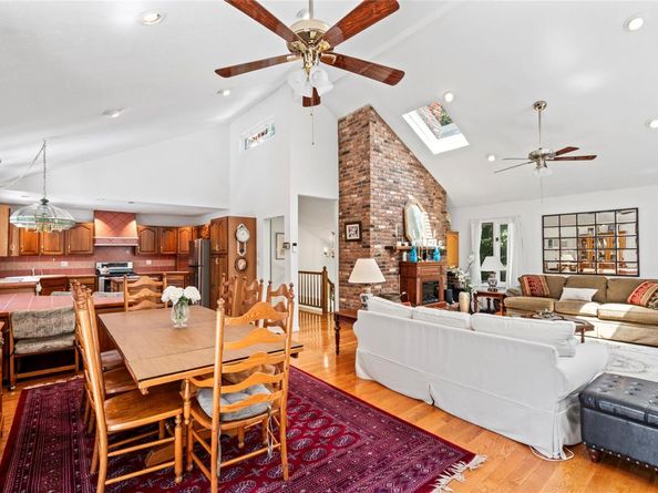 22 Glenview Avenue, Northport NY 11768