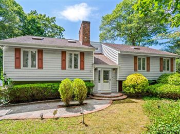 22 Glenview Avenue