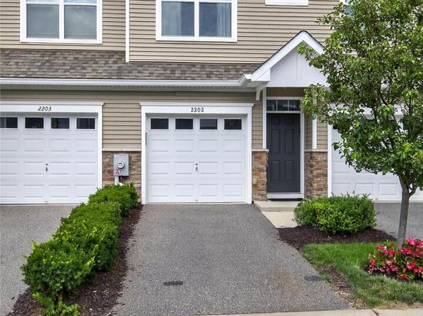 2202 Townhome Way, Huntington Station NY 11746