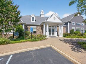 2202 Townhome Way, Huntington Station NY 11746