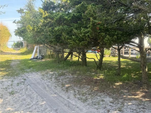 7 Compass walk, Ocean Beach NY 11770