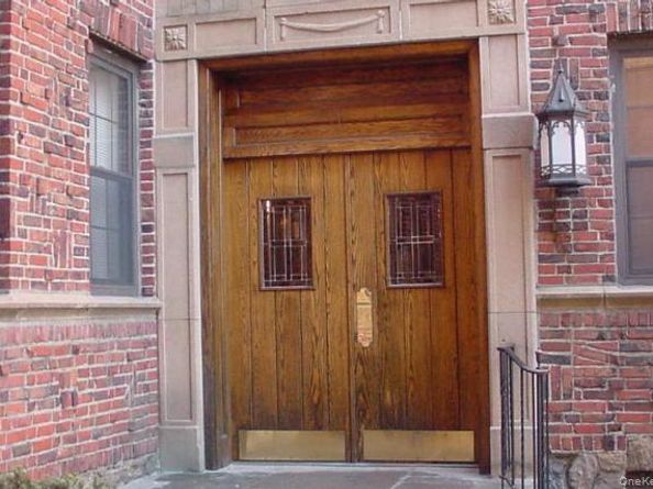 105 Garth Road 1L, Scarsdale NY 10583