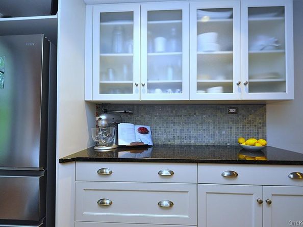 105 Garth Road 1L, Scarsdale NY 10583