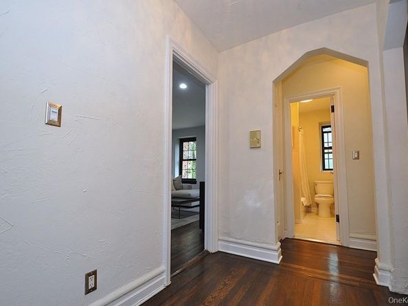 105 Garth Road 1L, Scarsdale NY 10583