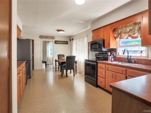 20 Audubon Gate, Miller Place NY 11764