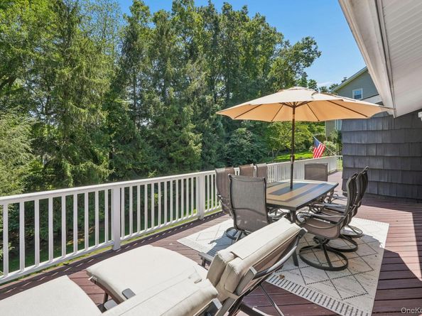 3 Old Farm Circle, White Plains NY 10605