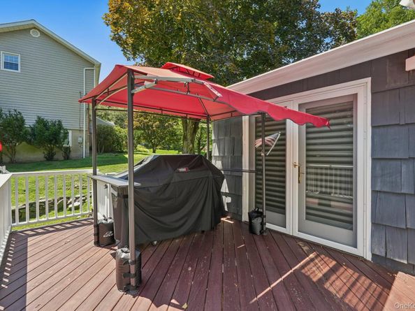 3 Old Farm Circle, White Plains NY 10605