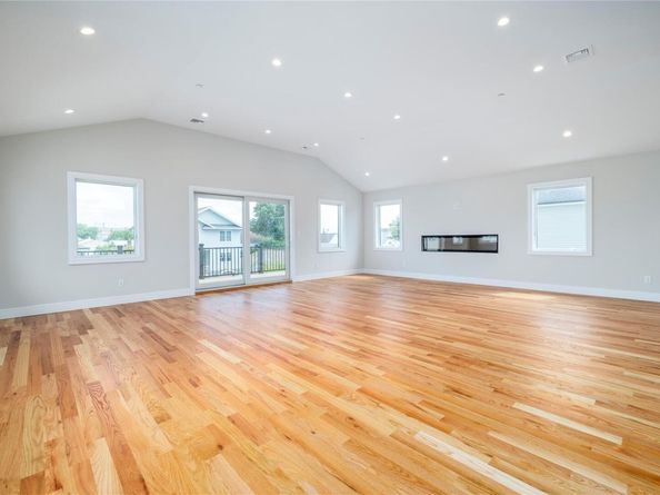 344 E Fulton Street, Long Beach NY 11561