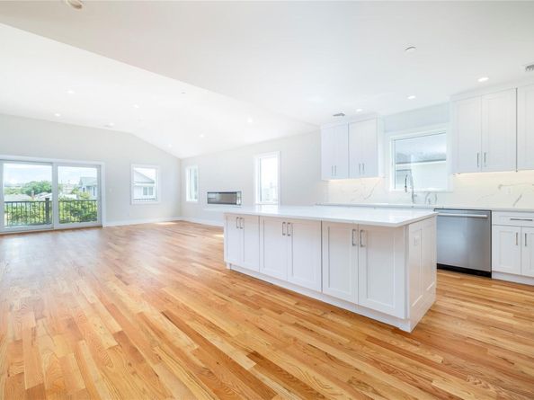 344 E Fulton Street, Long Beach NY 11561