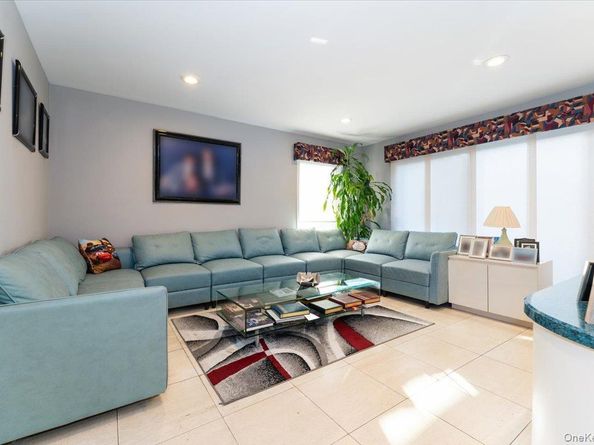 924 Northfield Road, Woodmere NY 11598