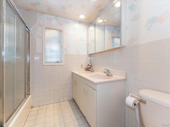 924 Northfield Road, Woodmere NY 11598