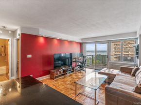 17-85 215th Street 9L, Bayside NY 11360