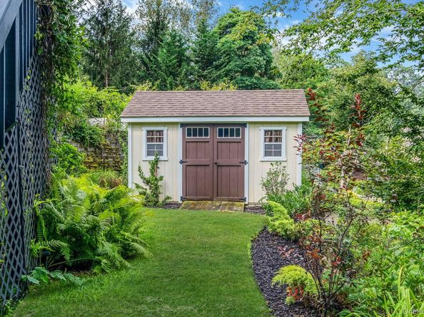 40 Linda Lane, Riverhead NY 11901