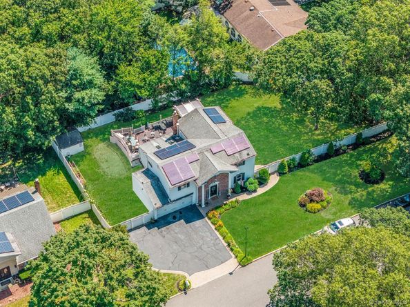 23 Woodbine Street, Coram NY 11727