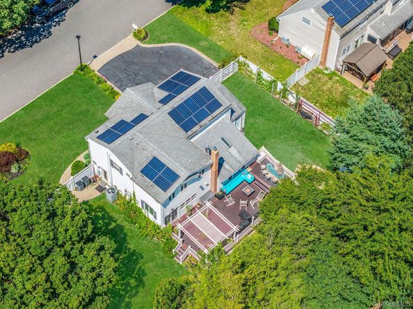 23 Woodbine Street, Coram NY 11727