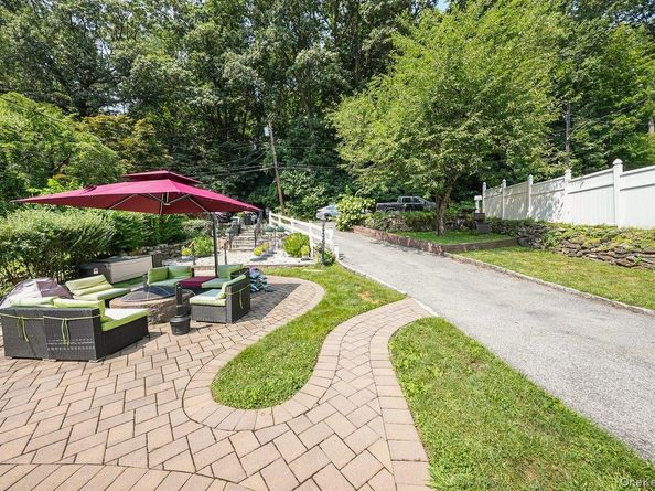 66 Lakeview Avenue, Yonkers NY 10710