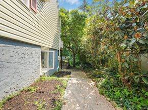 66 Lakeview Avenue, Yonkers NY 10710