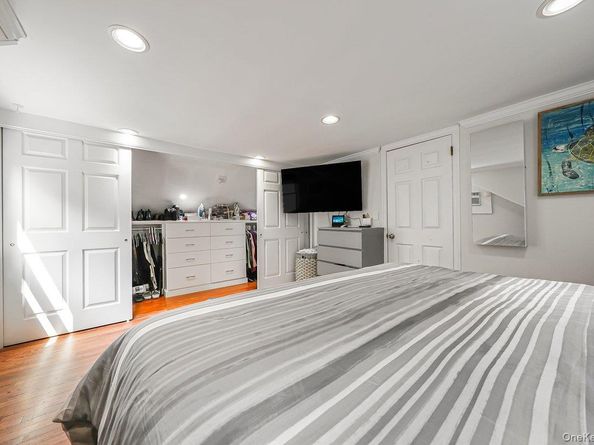 66 Lakeview Avenue, Yonkers NY 10710