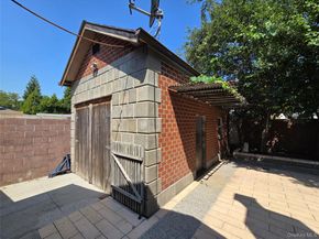 204-19 46TH Rd, Bayside NY 11361