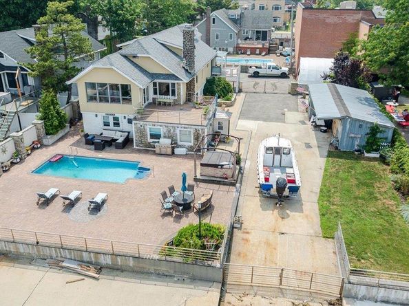 1321 Shore Drive, Bronx NY 10465