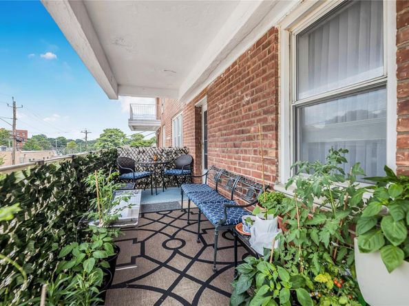 52 Yonkers Terrace 2E, Yonkers NY 10704