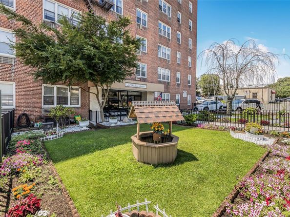 52 Yonkers Terrace 2E, Yonkers NY 10704