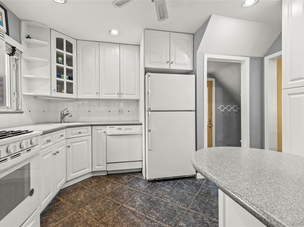 7342 180th Street, Fresh Meadows NY 11366