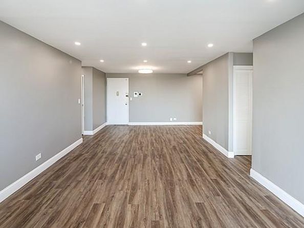 2 Bay Club Drive 1Z3, Bayside NY 11360