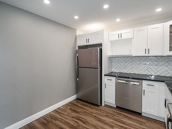 2 Bay Club Drive 1Z3, Bayside NY 11360