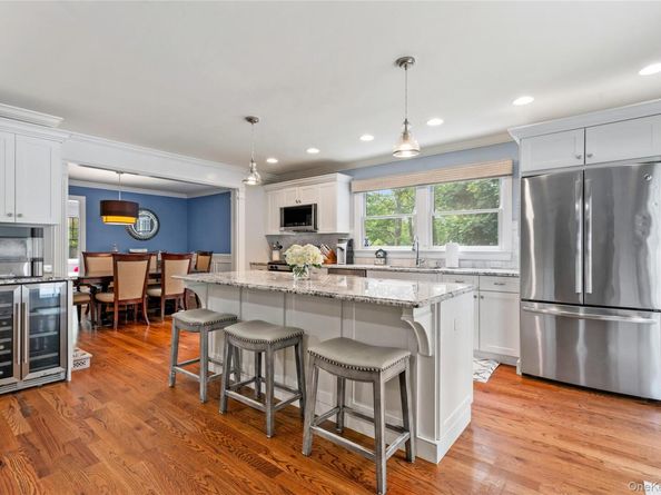 10 Northwood Circle, Huntington NY 11743