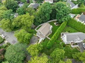10 Northwood Circle, Huntington NY 11743