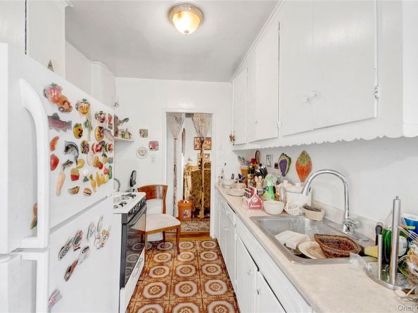 740 E 232nd Street 6G, Bronx NY 10466
