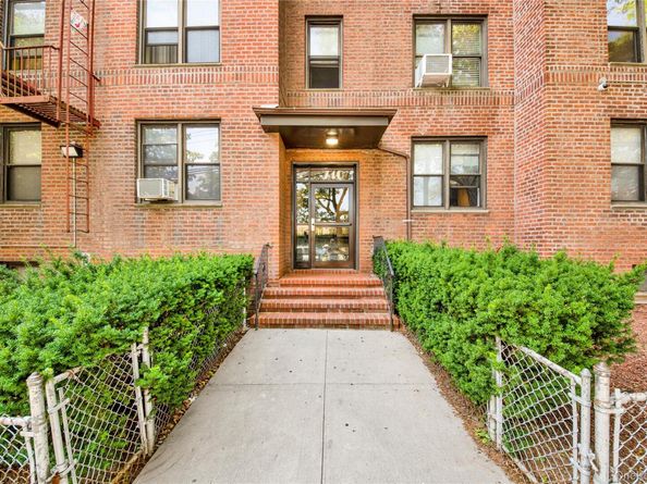 740 E 232nd Street 6G, Bronx NY 10466