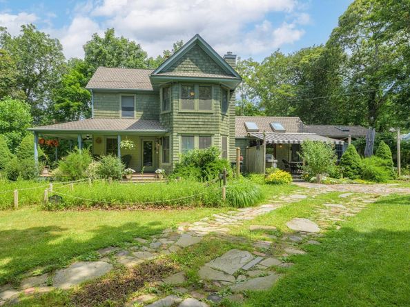 153 Ponquogue Avenue, Hampton Bays NY 11946