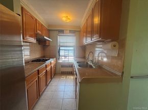 15272 Melbourne Avenue 1B, Flushing NY 11367
