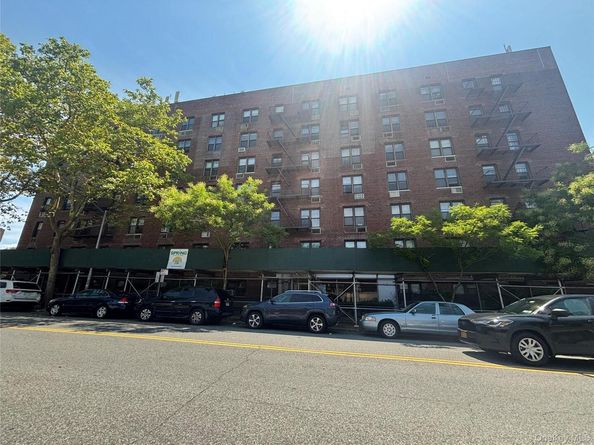 15272 Melbourne Avenue 1B, Flushing NY 11367