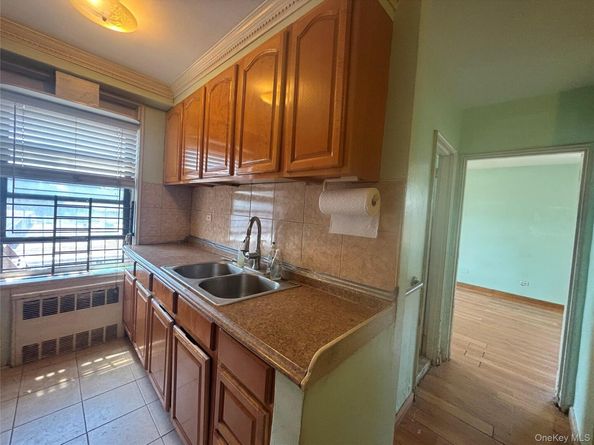 15272 Melbourne Avenue 1B, Flushing NY 11367