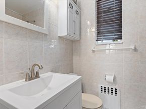 72-29 Little Neck Parkway 2, Glen Oaks NY 11004