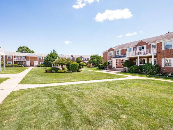 72-29 Little Neck Parkway 2, Glen Oaks NY 11004