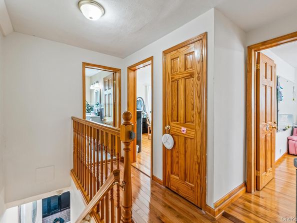 44-06 Jessie Court, Little Neck NY 11363
