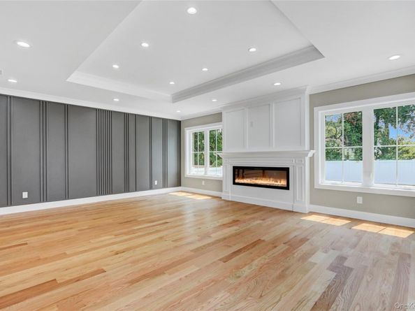 2660 Woods Avenue, East Meadow NY 11554