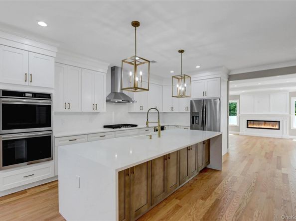 2660 Woods Avenue, East Meadow NY 11554