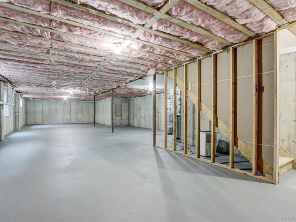 2660 Woods Avenue, East Meadow NY 11554