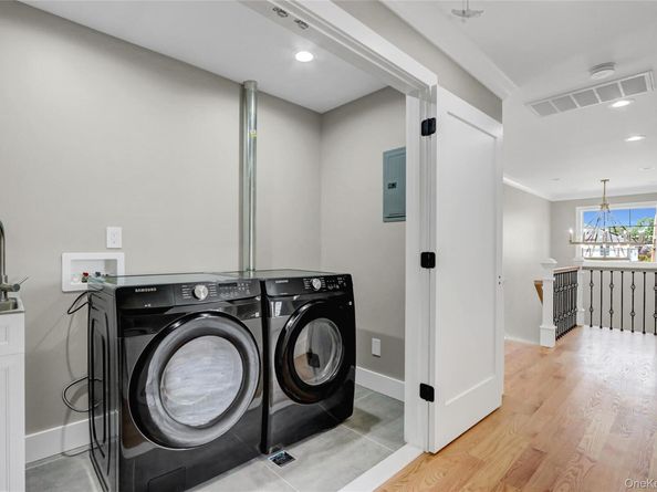2660 Woods Avenue, East Meadow NY 11554