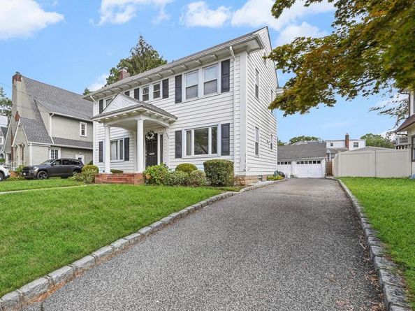 723 William Street, North Baldwin NY 11510