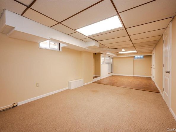 715 Iris Street, Franklin Square NY 11010