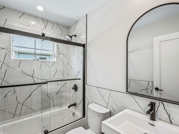 22 N Maryland Avenue, Port Washington NY 11050